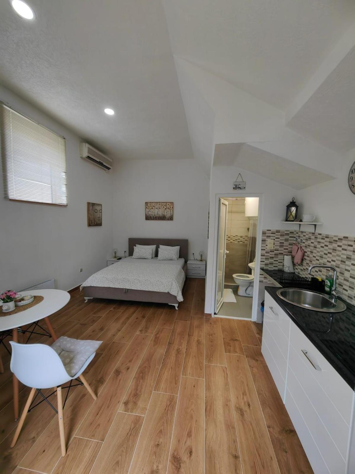 Apartments Andrea Котор Стая снимка